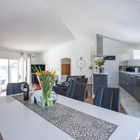 50 Shades Of Grey * プーラ