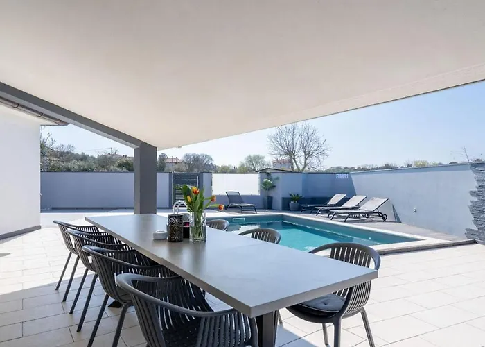 50 Shades Of Grey Pula